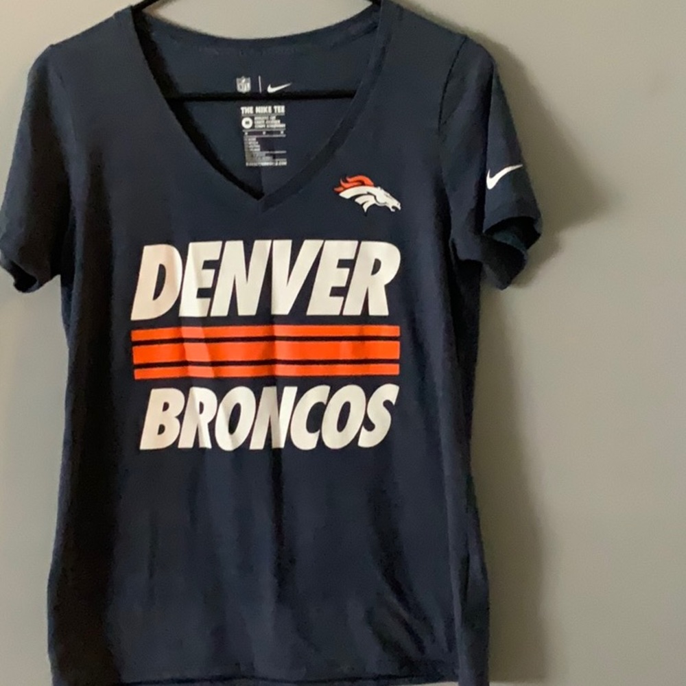 Heather Navy Denver Bronco V Neck Tee